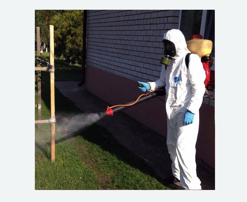 травля клещей на участке в Саяногорске